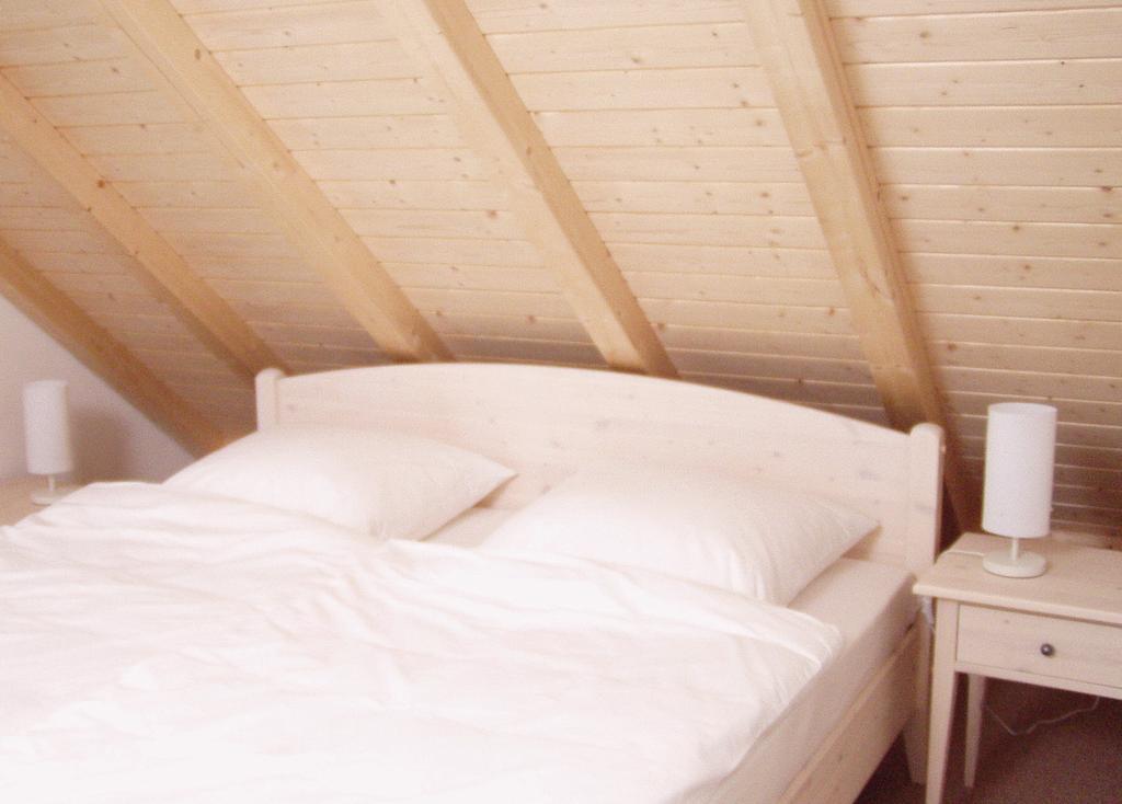 Sommeri Gaestehaus Am Sonnenfeld חדר תמונה